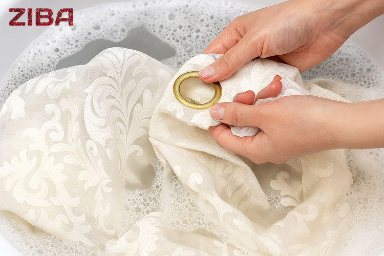 شستشوی والان پرده